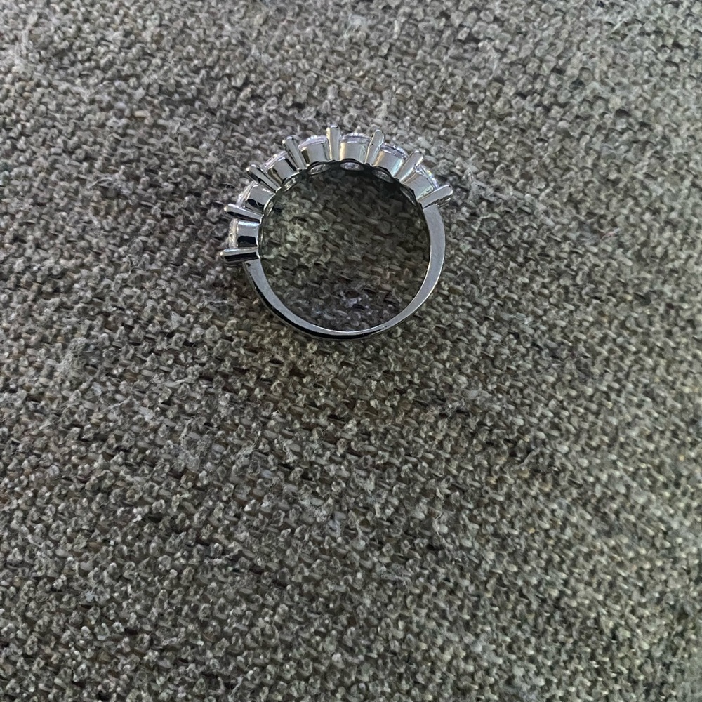 Elegant Costume Women's Ring
